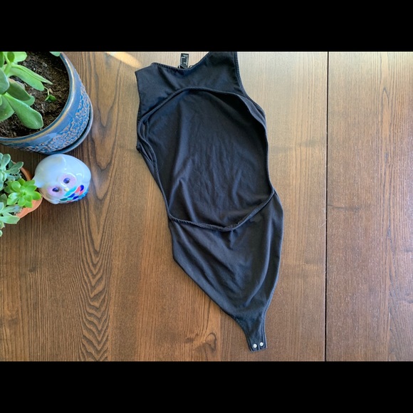 Backless top - Picture 4 of 4